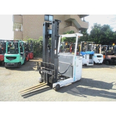 XE NÂNG DẦU UNI CARRIERS 3.5 TẤN chính hãng