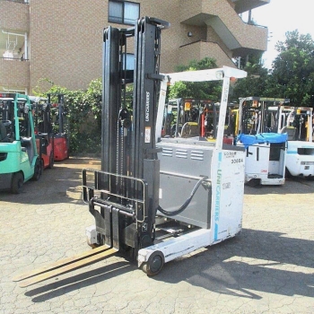 XE NÂNG DẦU UNI CARRIERS 3.5 TẤN chính hãng